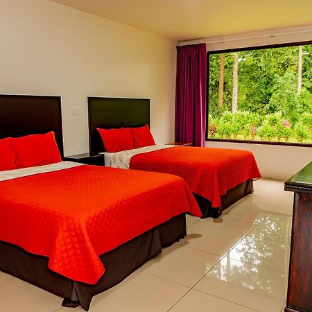 Hotel Los Rios Guácimo Esterno foto