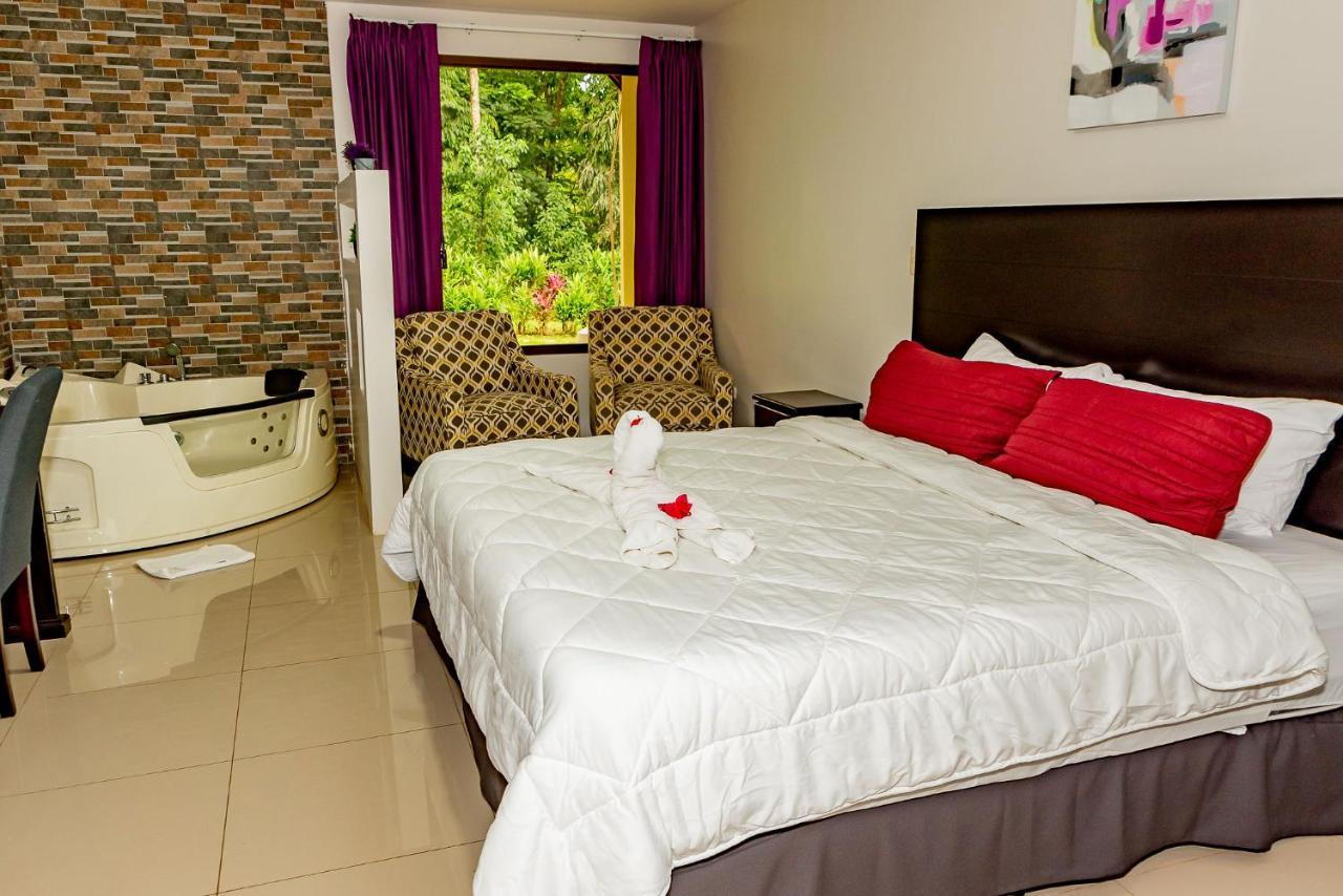Hotel Los Rios Guácimo Esterno foto