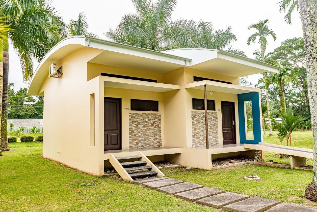 Hotel Los Rios Guácimo Esterno foto
